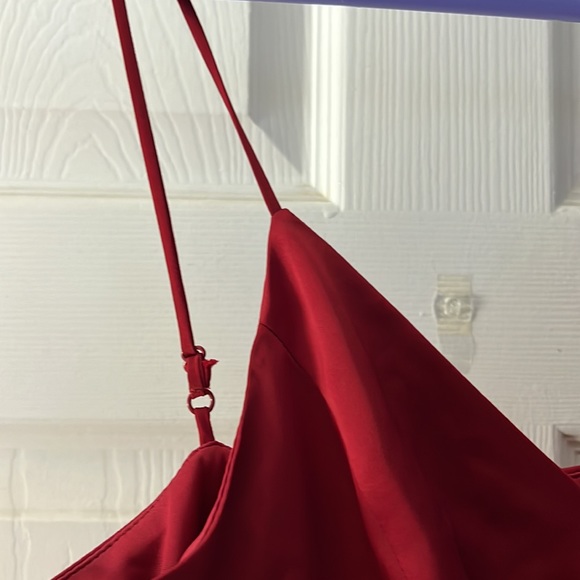 Dress - Picture 2 of 5